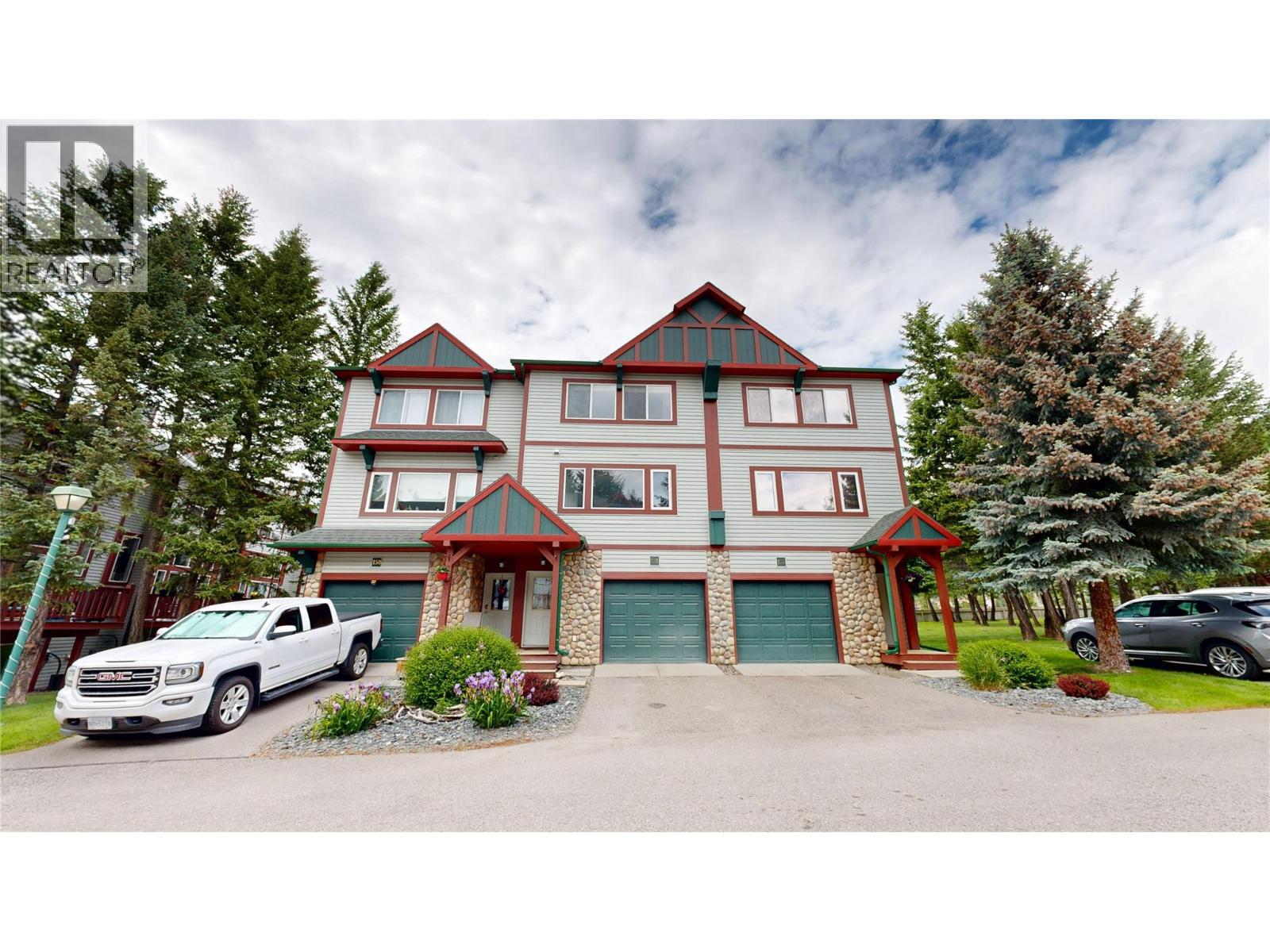 4835 Radium Boulevard Unit# 151, Radium Hot Springs, British Columbia  V0A 1M0 - Photo 1 - 10399702