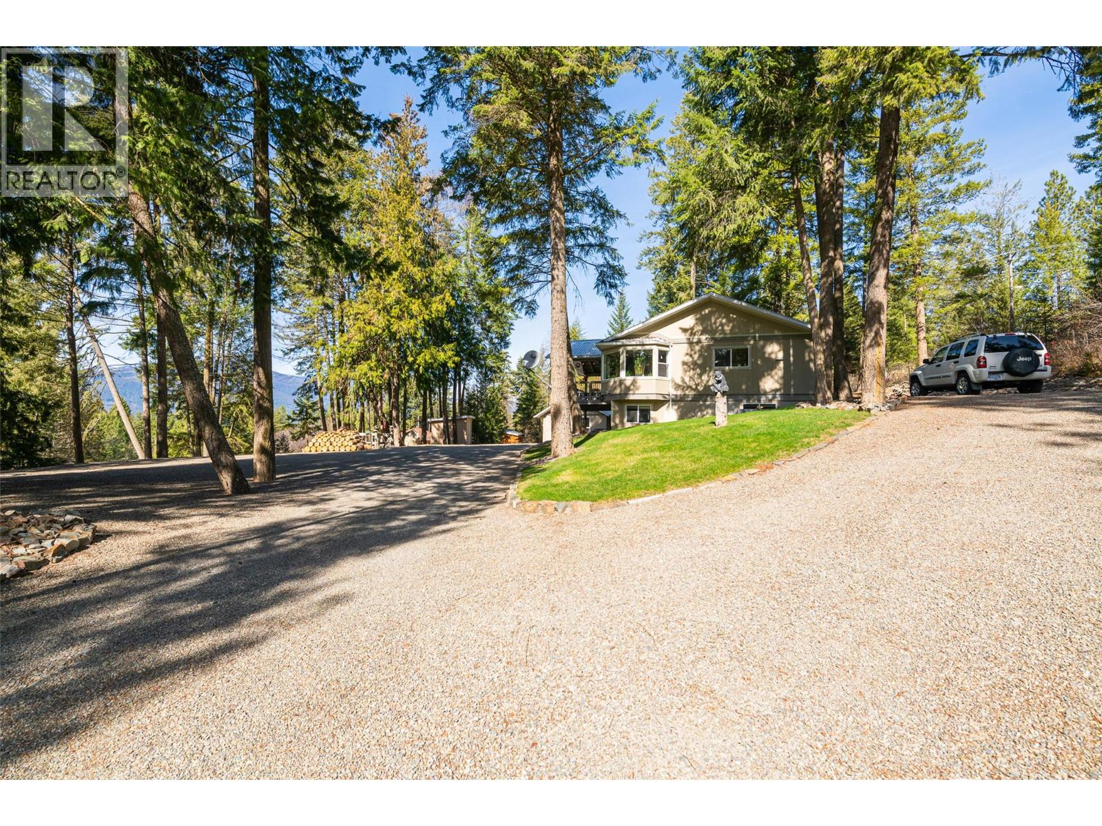 1988 Porthill Road, Creston, British Columbia  V0B 1G2 - Photo 27 - 10399678