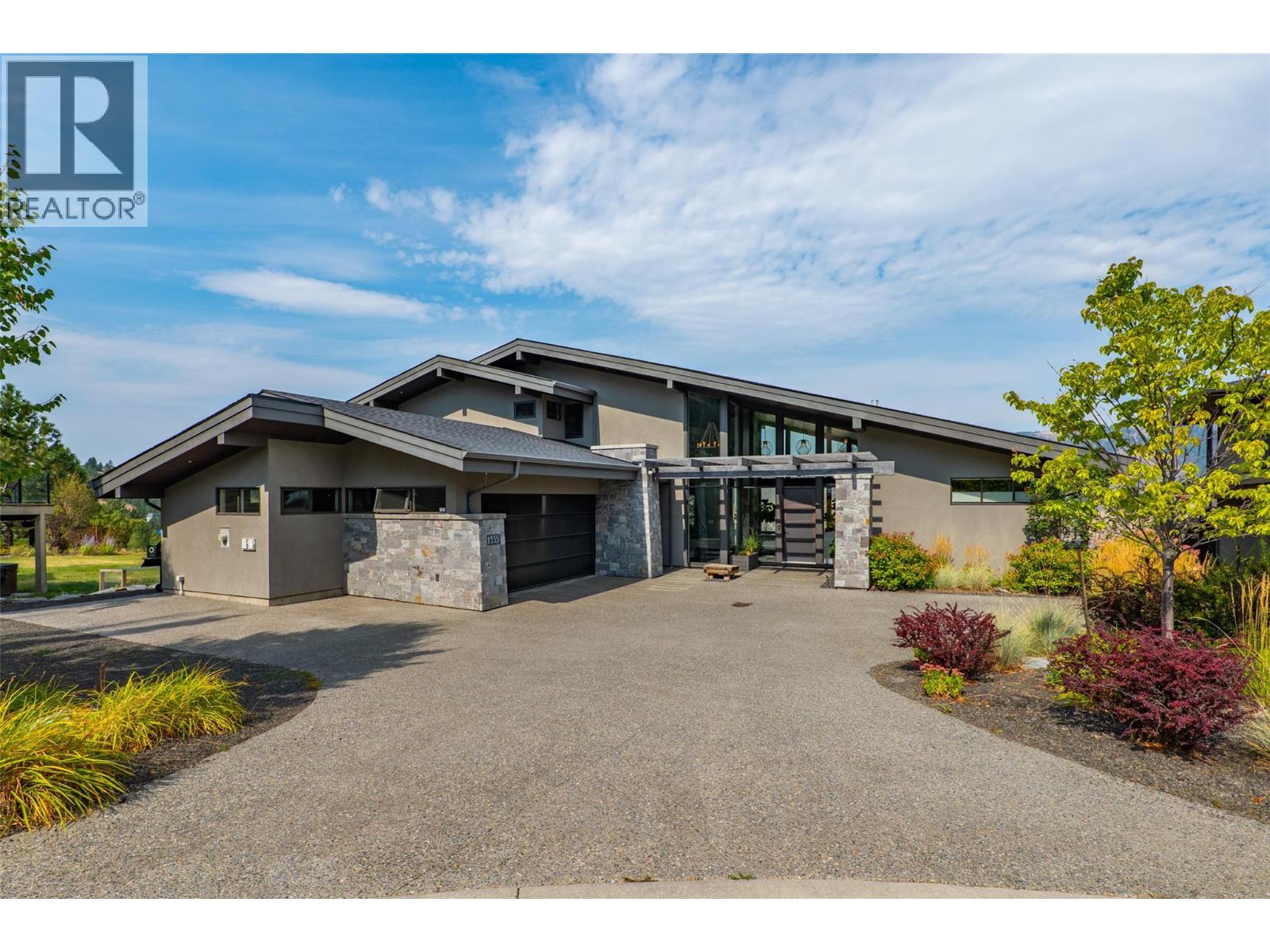 1555 Kicking Horse Way, Kamloops, British Columbia  V2E 2L8 - Photo 1 - 10399581
