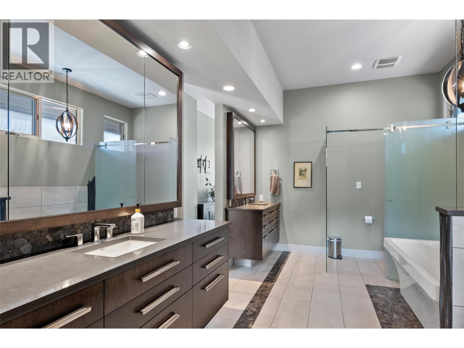 1555 Kicking Horse Way, Kamloops, British Columbia  V2E 2L8 - Photo 15 - 10399581