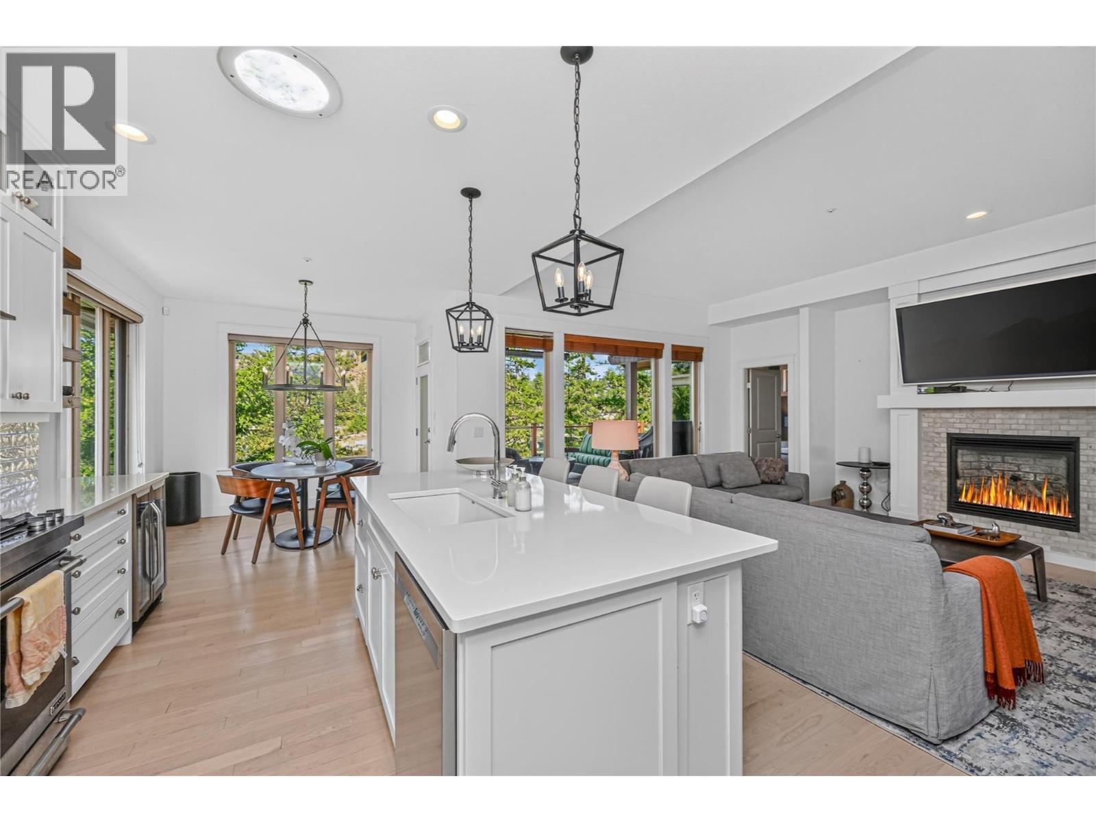 159 Dormie Park Crescent, Vernon, British Columbia  V1H 1Y7 - Photo 25 - 10399486