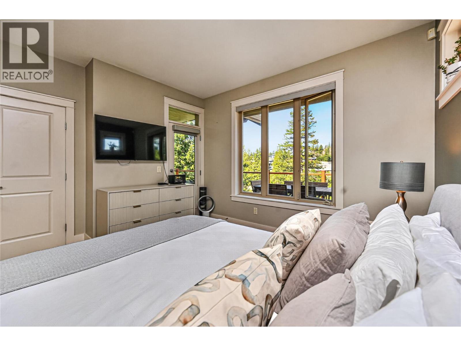 159 Dormie Park Crescent, Vernon, British Columbia  V1H 1Y7 - Photo 52 - 10399486