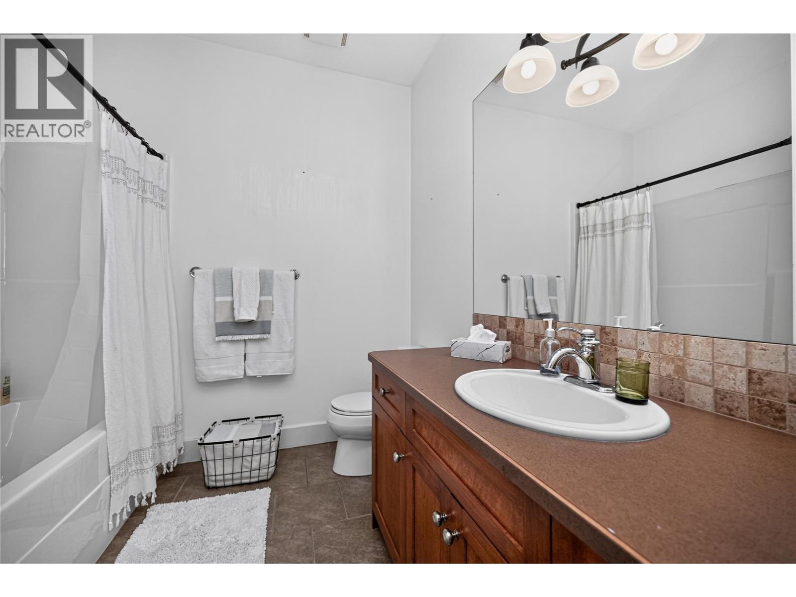 159 Dormie Park Crescent, Vernon, British Columbia  V1H 1Y7 - Photo 64 - 10399486