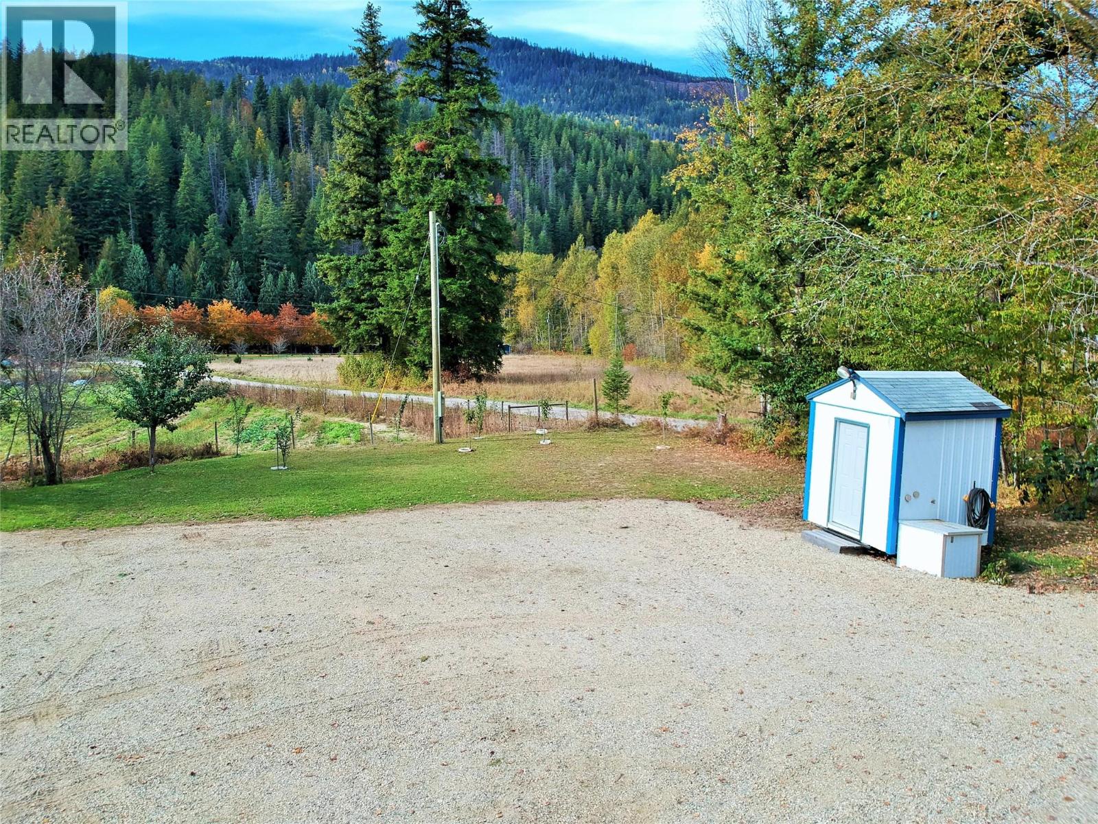 1822 Cemetery Road, Sicamous, British Columbia  V0E 2V4 - Photo 18 - 10399453