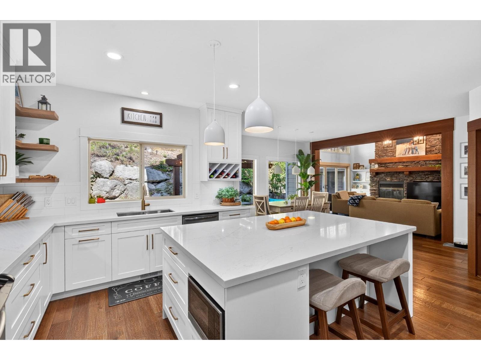 178 Terrace Hill Court, Kelowna, British Columbia  V1V 2T2 - Photo 6 - 10399267