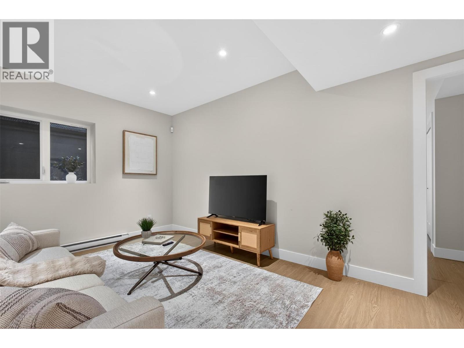 451 Vision Court, Kelowna, British Columbia  V1W 0C4 - Photo 48 - 10398654