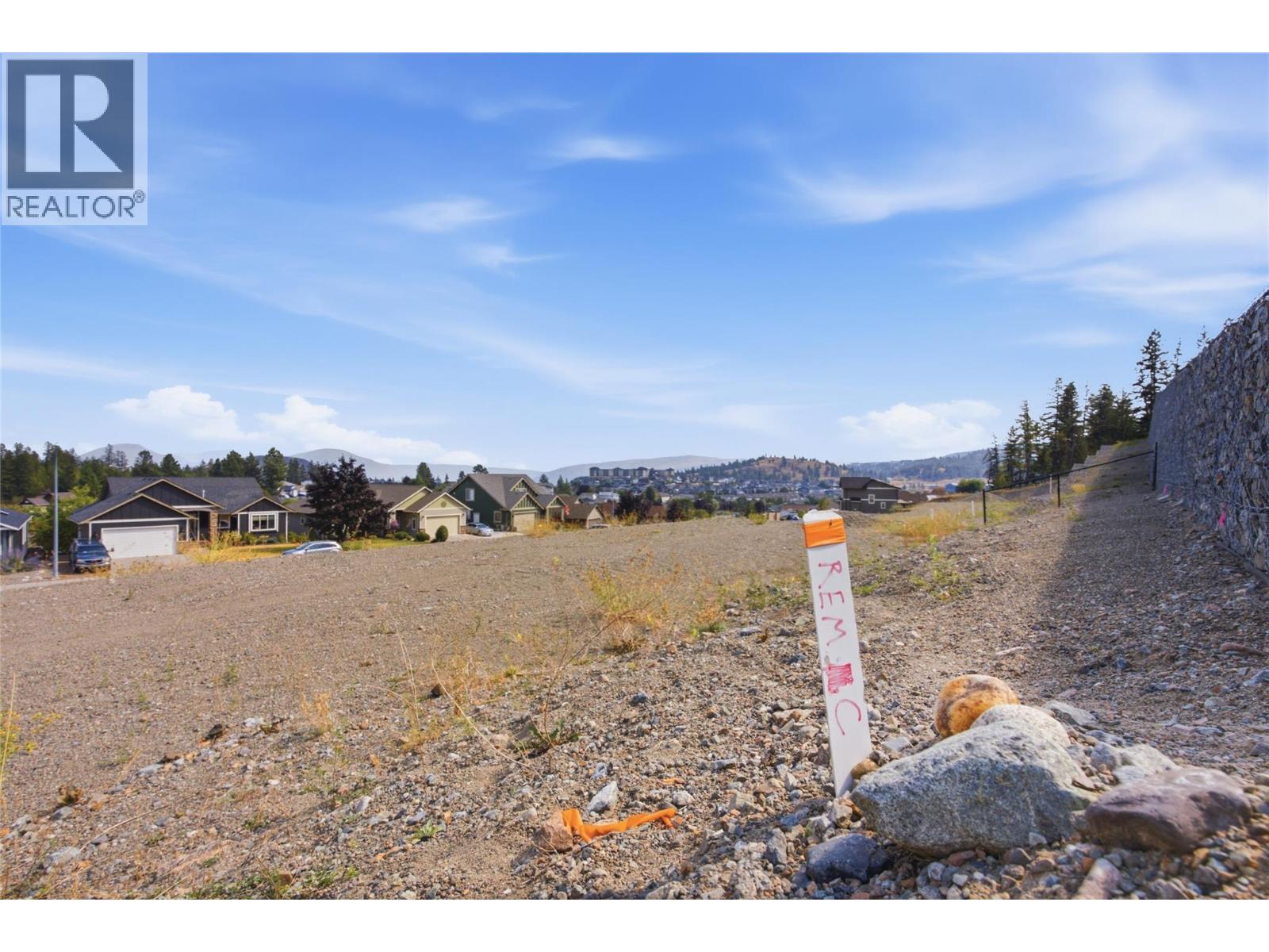 2045 Hugh Allan Drive, Kamloops, British Columbia    - Photo 17 - 10399083