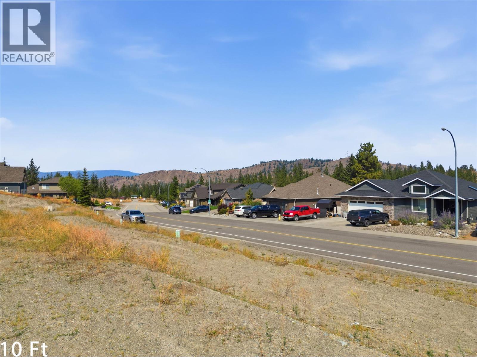 2045 Hugh Allan Drive, Kamloops, British Columbia    - Photo 2 - 10399083