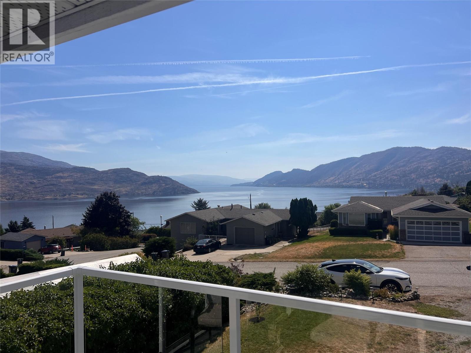 6160 Davies Crescent, Peachland, British Columbia  V0H 1X7 - Photo 2 - 10399503
