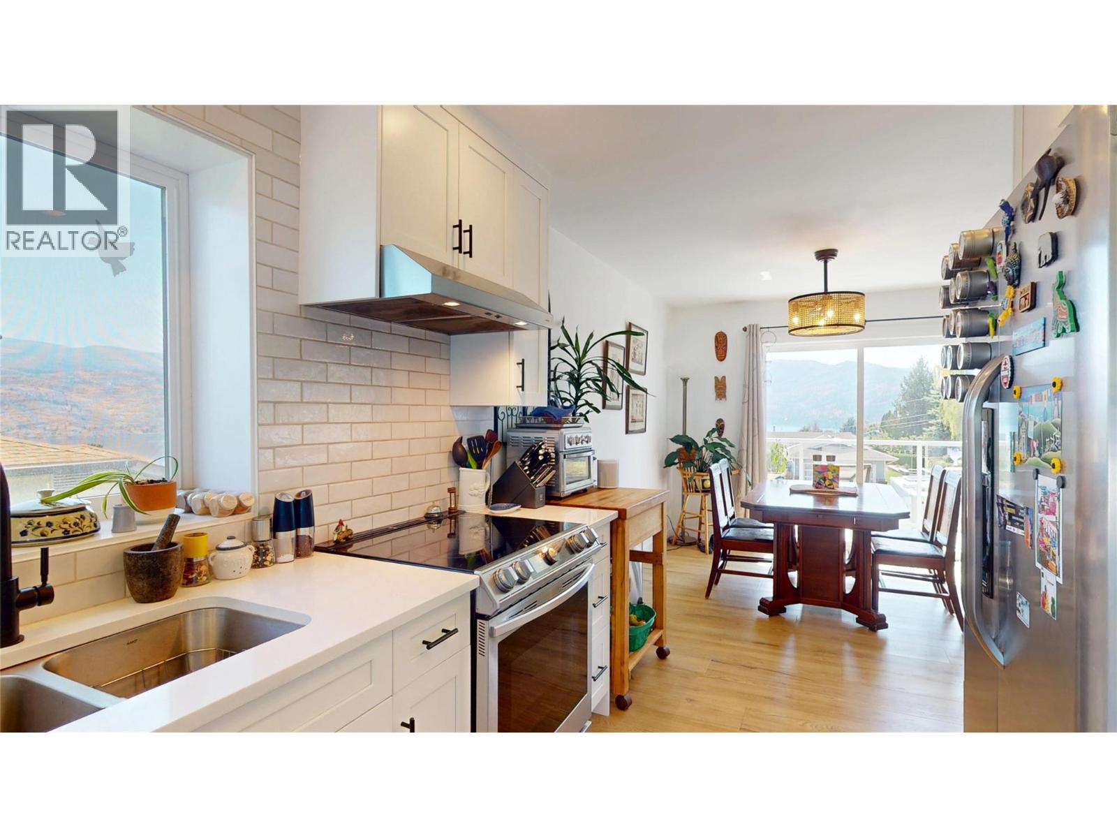 6160 Davies Crescent, Peachland, British Columbia  V0H 1X7 - Photo 6 - 10399503