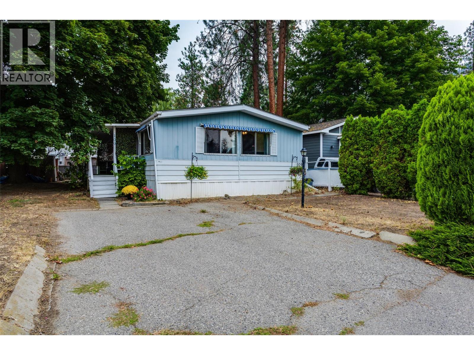 1999 97 Highway S Unit# 109, Westbank, British Columbia  V1Z 1B2 - Photo 1 - 10399338