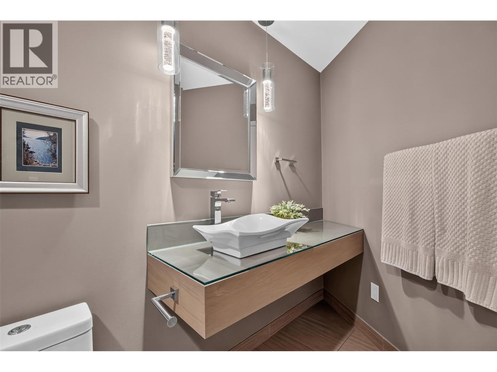 3931 Todd Road, Kelowna, British Columbia  V1W 4B3 - Photo 27 - 10399577