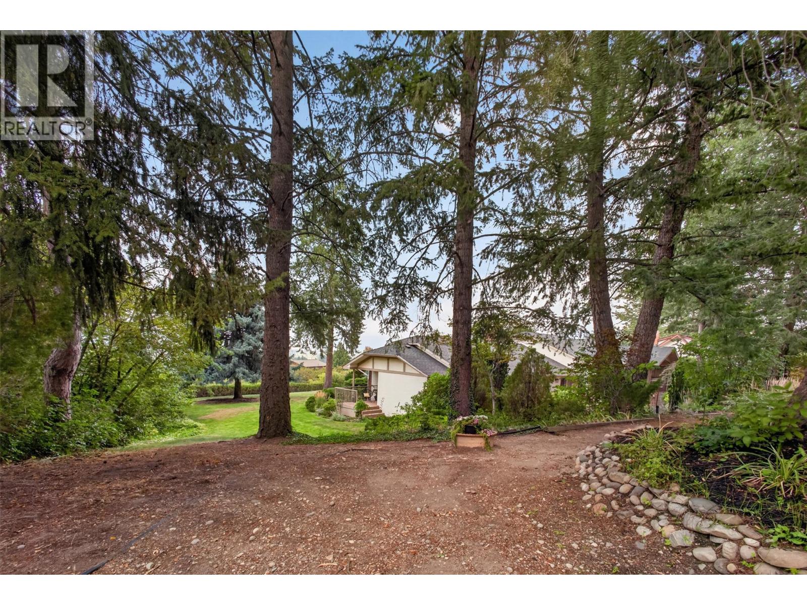 3931 Todd Road, Kelowna, British Columbia  V1W 4B3 - Photo 41 - 10399577
