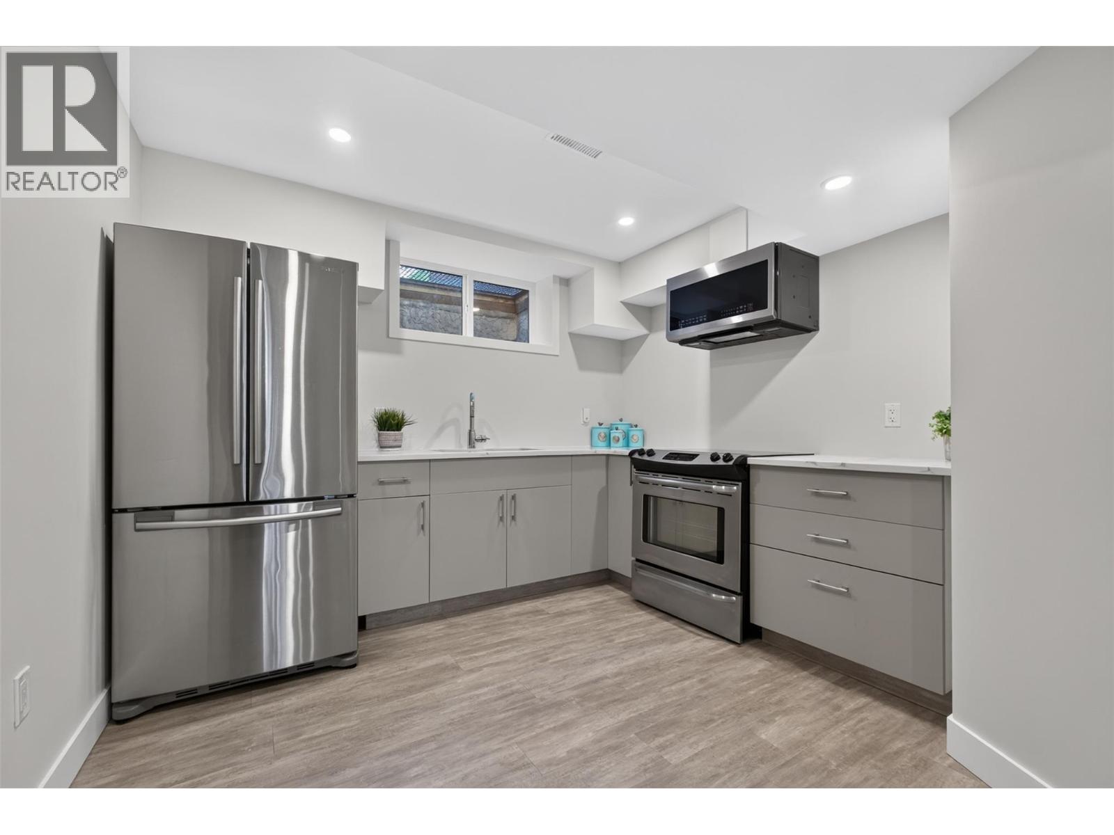 3931 Todd Road, Kelowna, British Columbia  V1W 4B3 - Photo 48 - 10399577