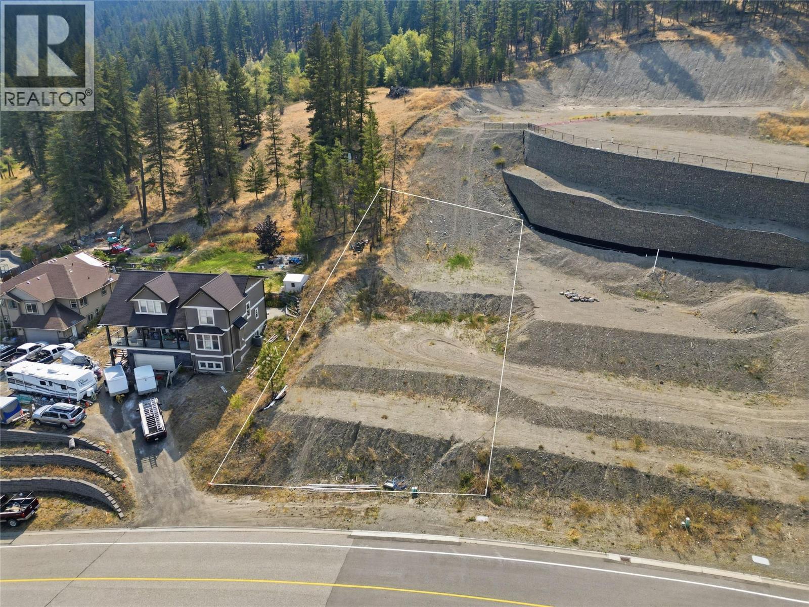 2017 Hugh Allan Drive, Kamloops, British Columbia    - Photo 2 - 10399075