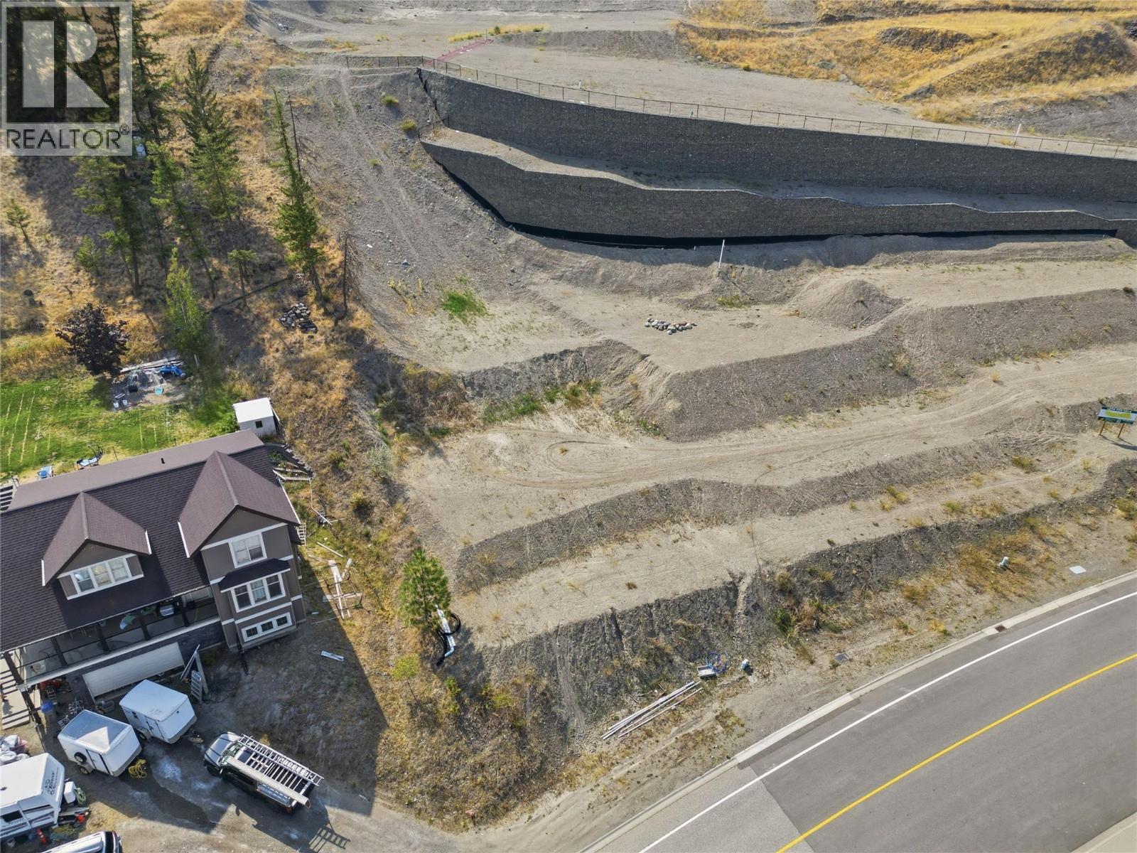 2017 Hugh Allan Drive, Kamloops, British Columbia    - Photo 3 - 10399075