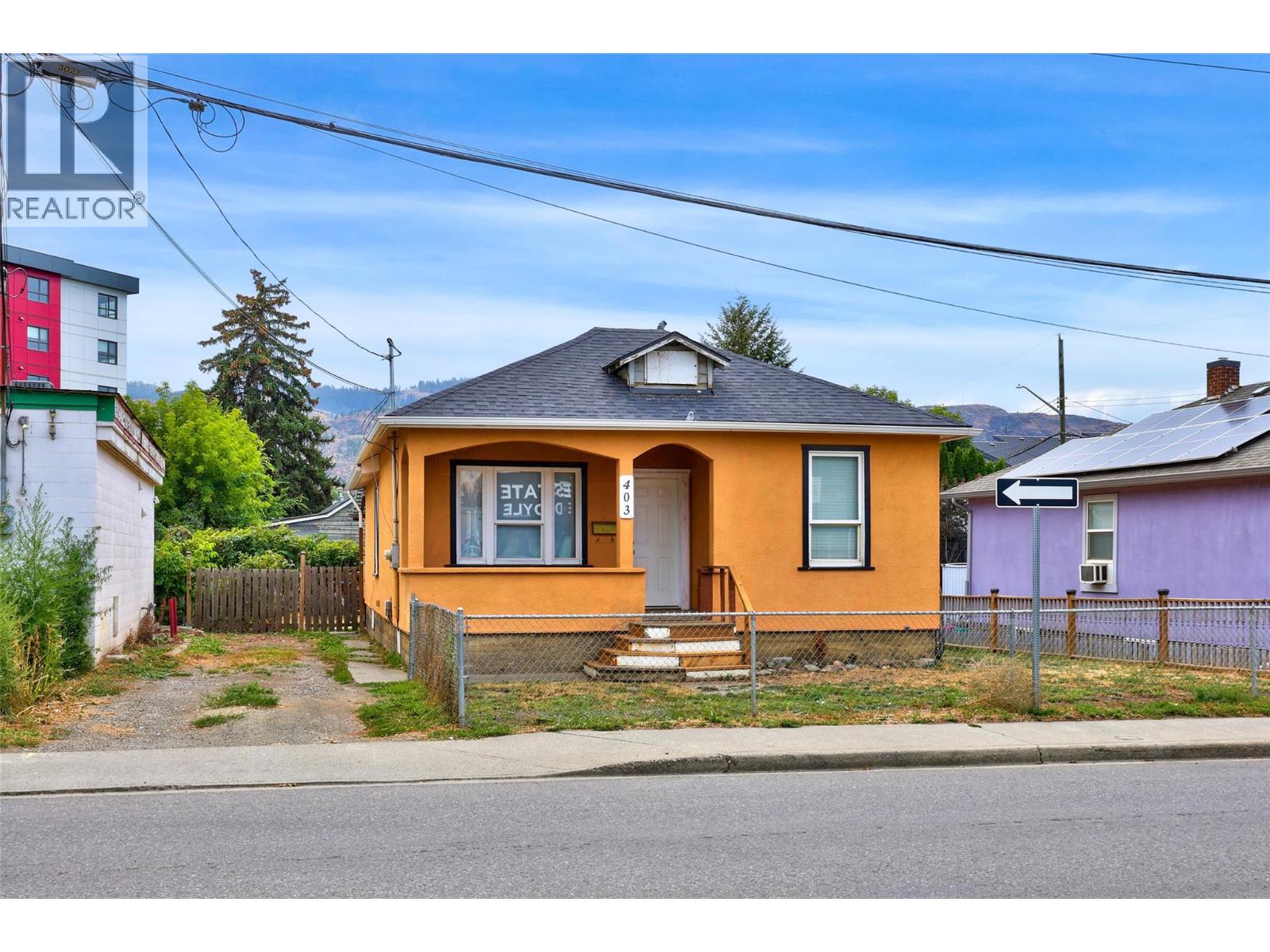 403 Mackenzie Avenue, Kamloops, British Columbia  V2B 3T5 - Photo 1 - 10397015