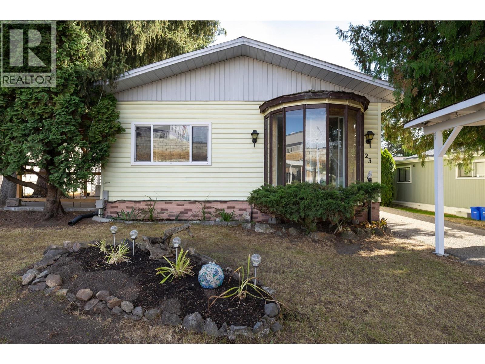 4701 Pleasant Valley Road Unit# 23, Vernon, British Columbia  V1T 4M7 - Photo 2 - 10399620