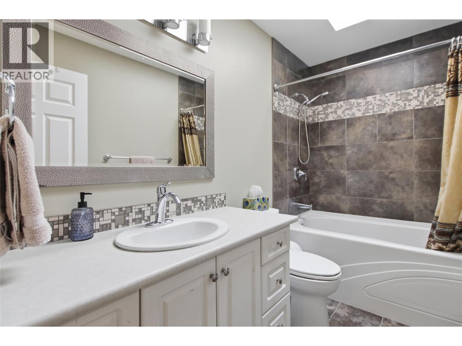 368 Tuxford Drive, Kamloops, British Columbia  V2E 2M7 - Photo 16 - 10399601