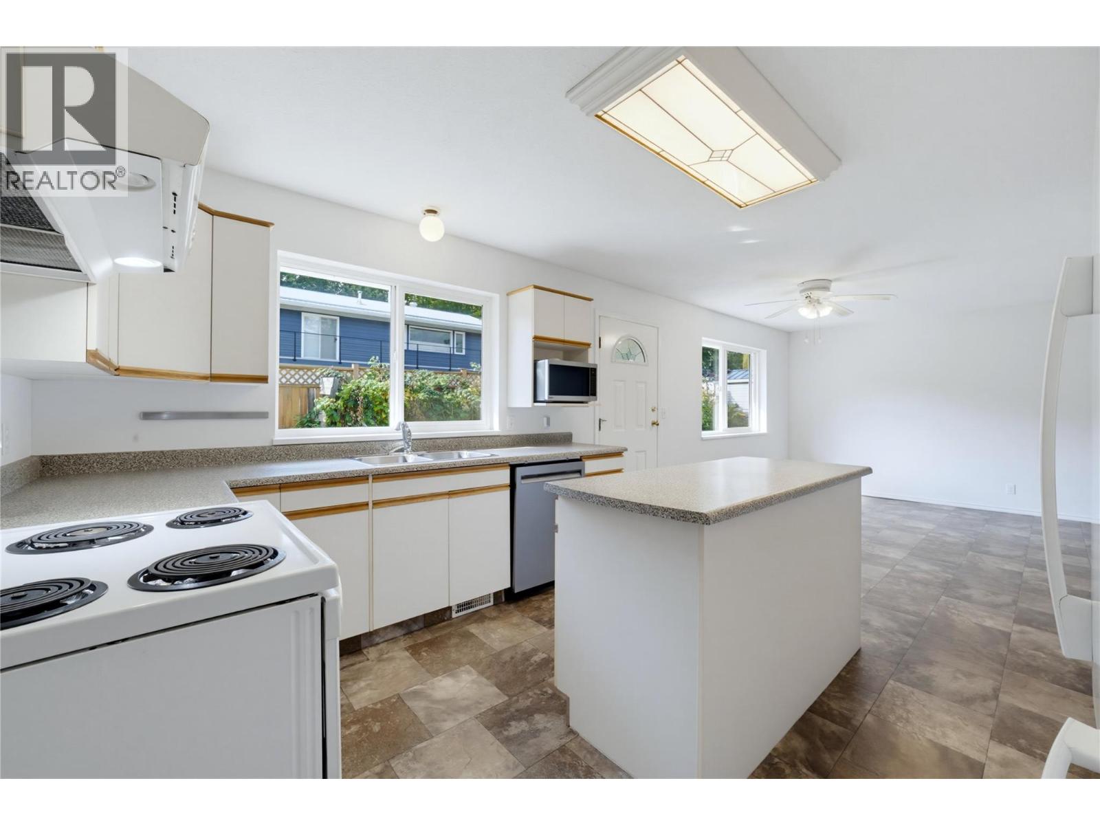 5080 70 Avenue Ne, Salmon Arm, British Columbia  V0E 1K0 - Photo 21 - 10399667
