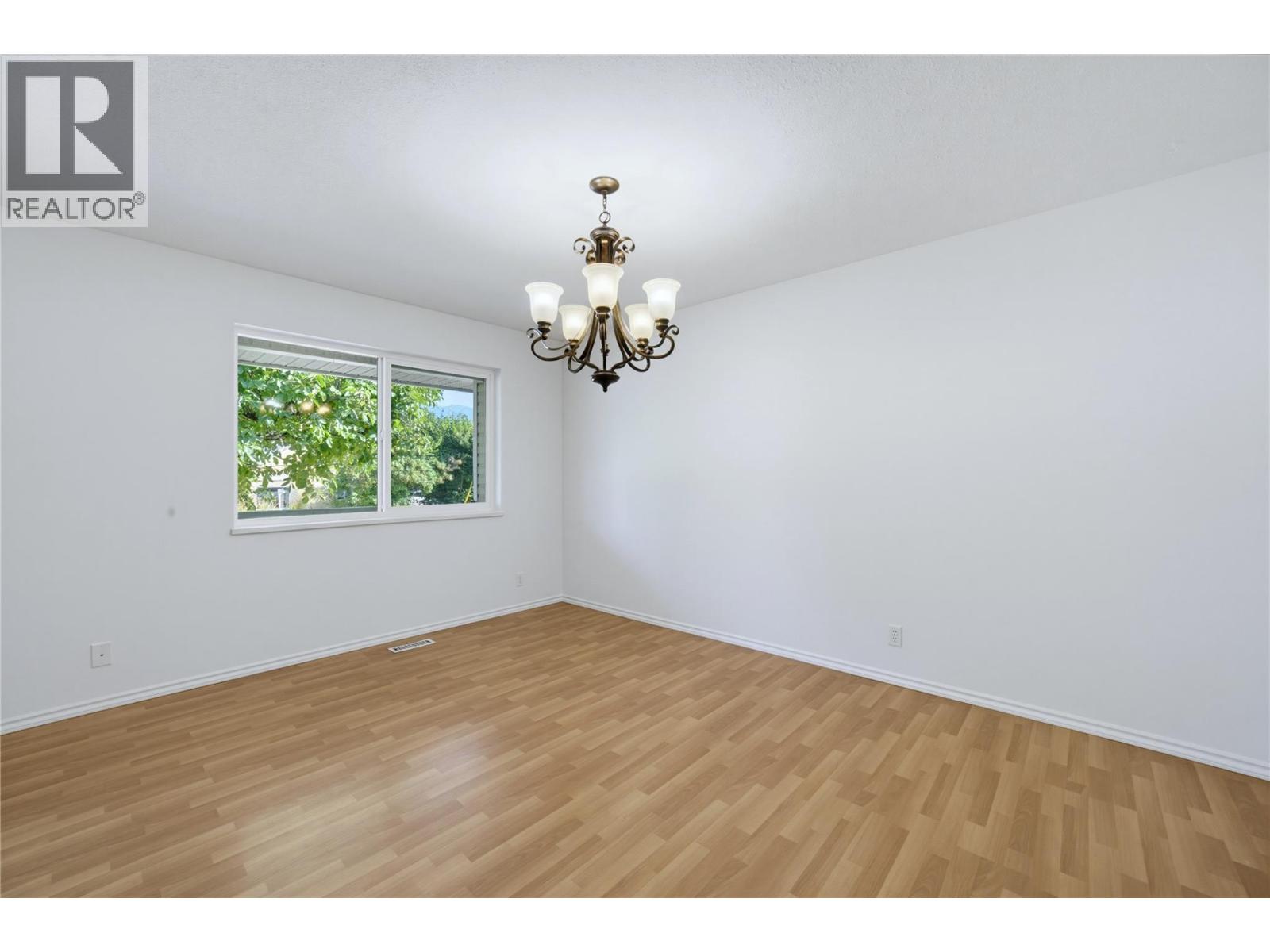 5080 70 Avenue Ne, Salmon Arm, British Columbia  V0E 1K0 - Photo 9 - 10399667
