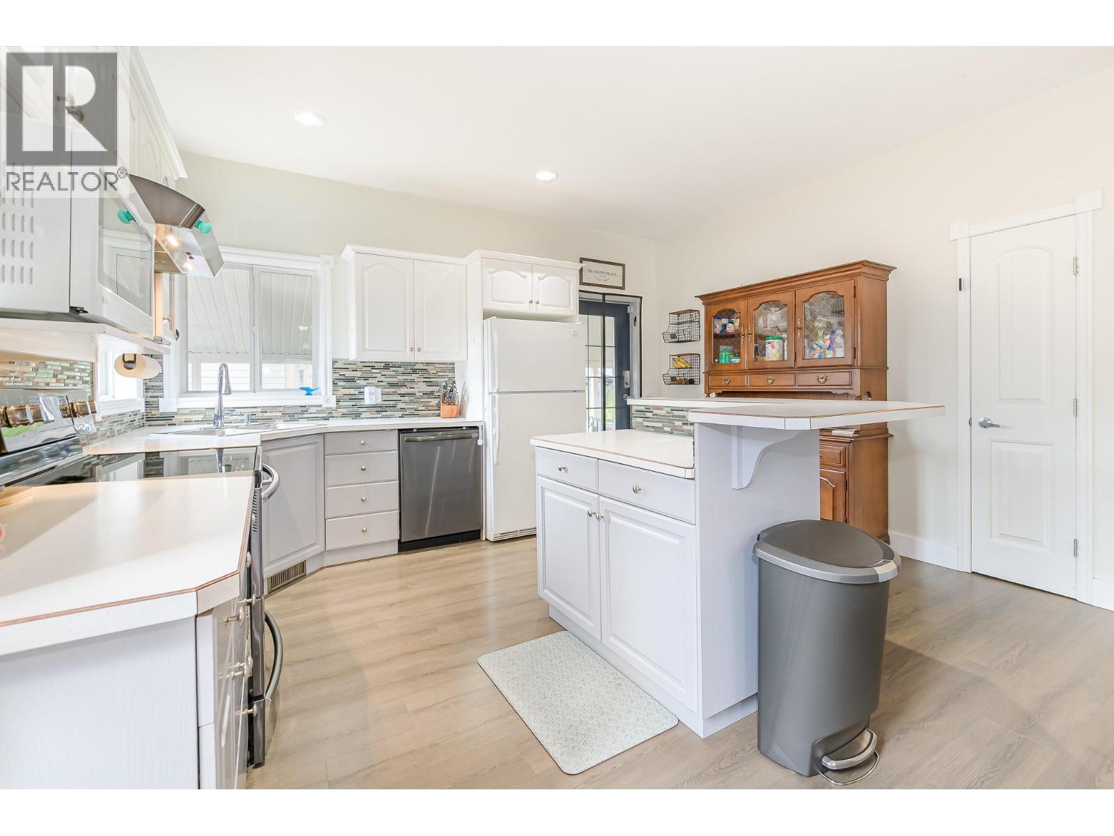 2010 Heitman Street, Enderby, British Columbia  V0E 1V2 - Photo 13 - 10399466