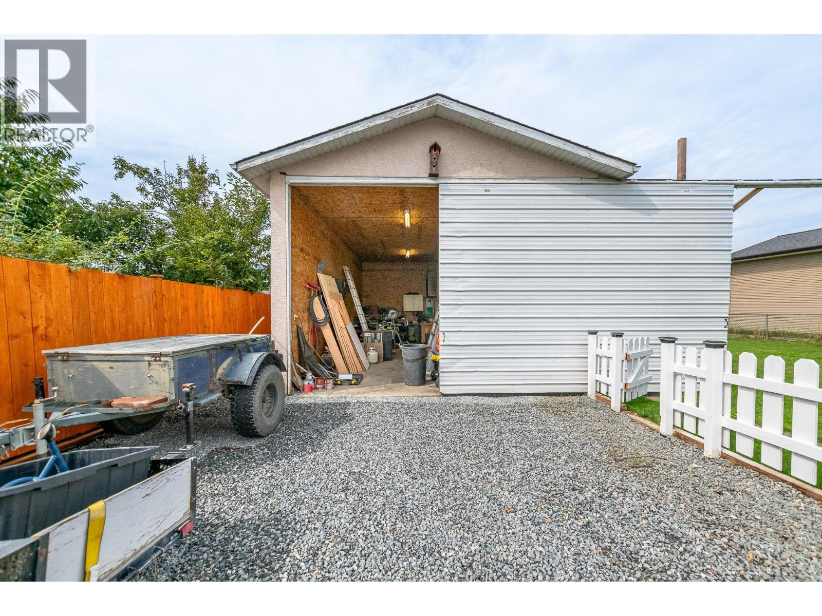 2010 Heitman Street, Enderby, British Columbia  V0E 1V2 - Photo 34 - 10399466