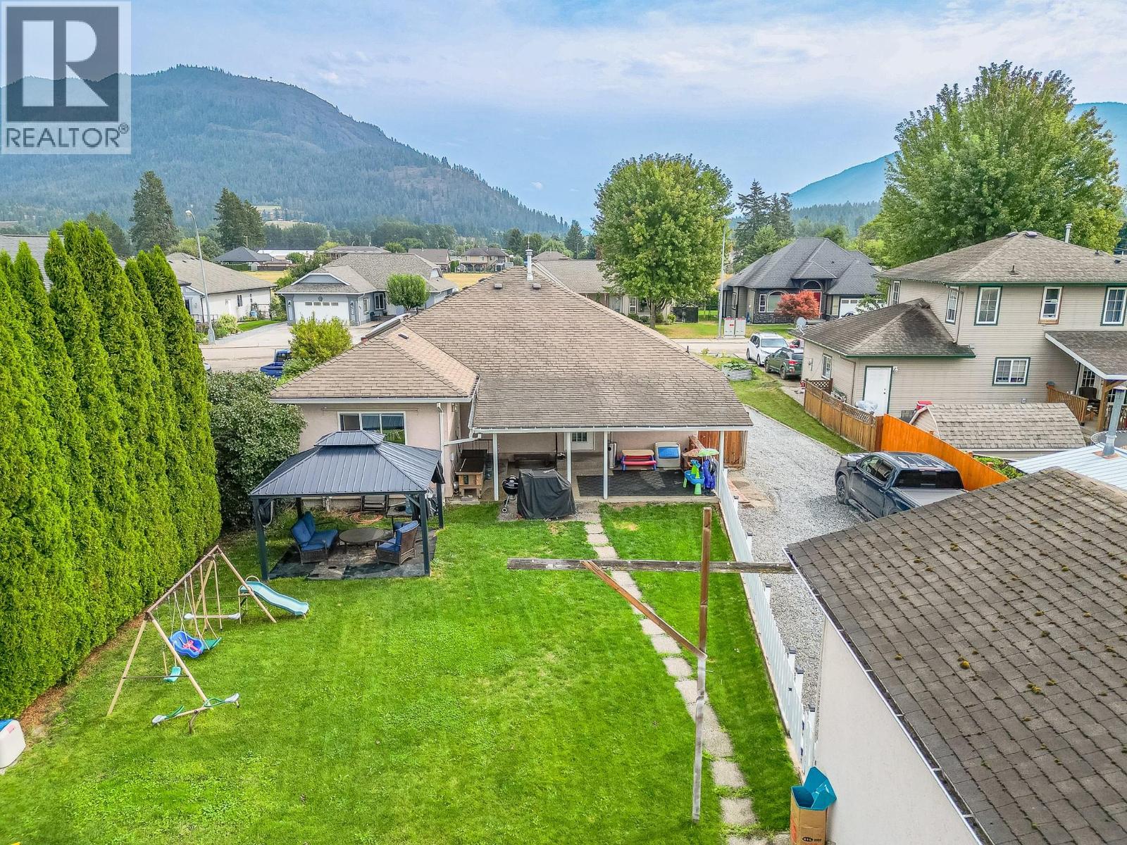 2010 Heitman Street, Enderby, British Columbia  V0E 1V2 - Photo 46 - 10399466
