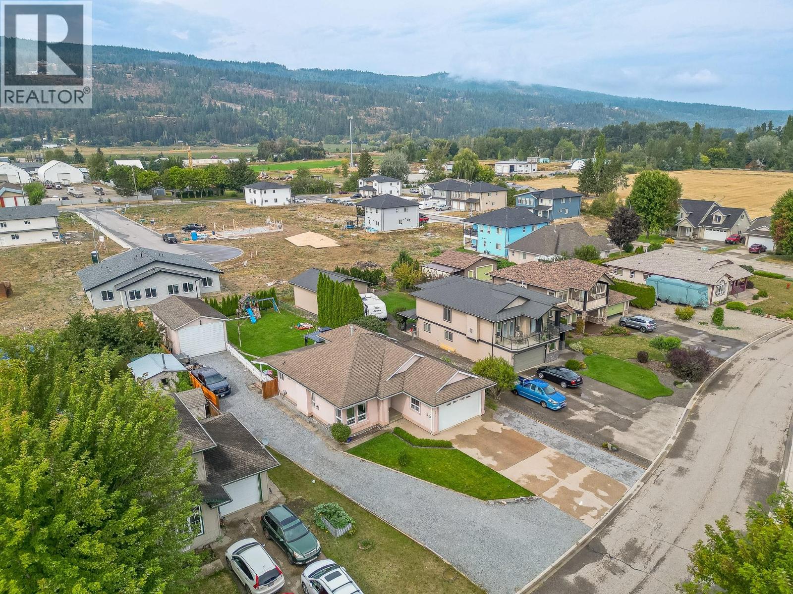 2010 Heitman Street, Enderby, British Columbia  V0E 1V2 - Photo 48 - 10399466