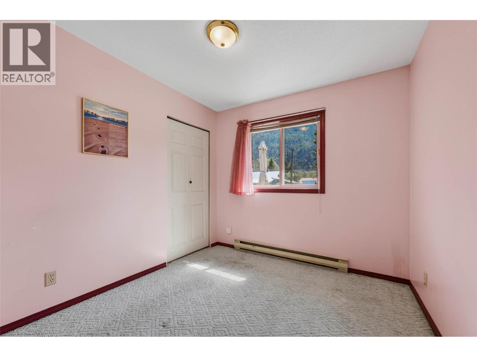 110 Davies Avenue, Salmo, British Columbia  V0G 1Z0 - Photo 17 - 10399406