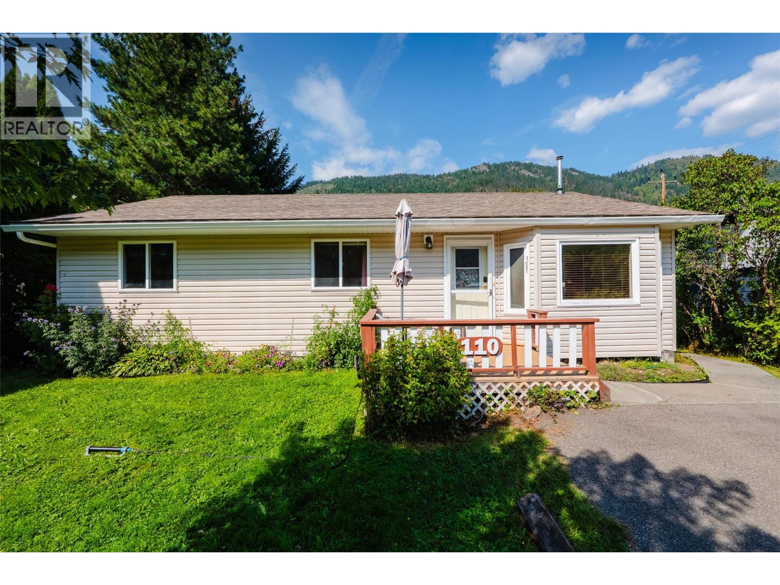 110 Davies Avenue, Salmo, British Columbia  V0G 1Z0 - Photo 25 - 10399406