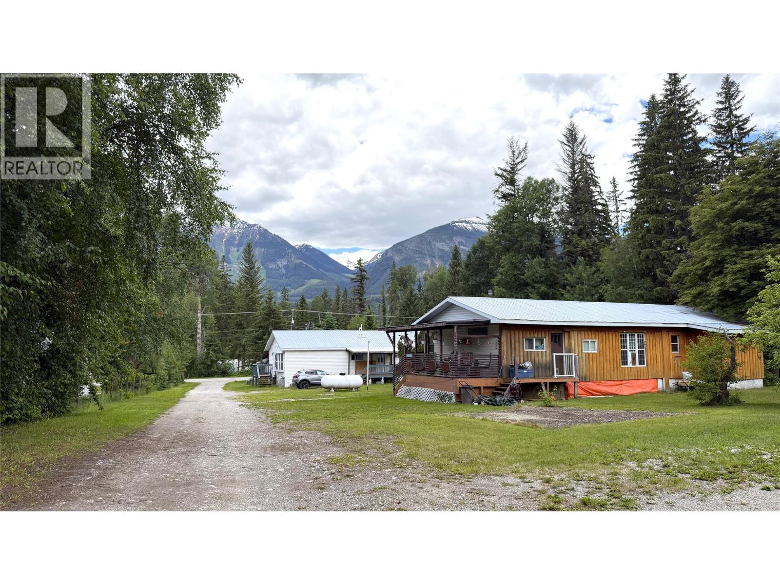 1245 Horse Creek Road S, Golden, British Columbia  V0A 1H0 - Photo 18 - 10399696