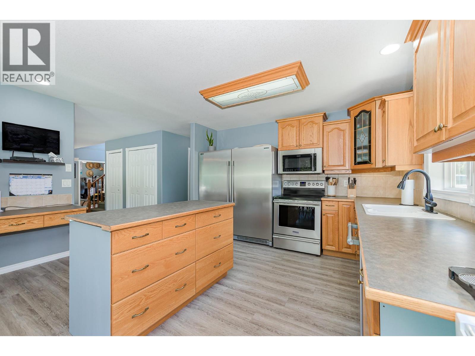 160 Carlin Street, Grindrod, British Columbia  V0E 1Y0 - Photo 4 - 10399460