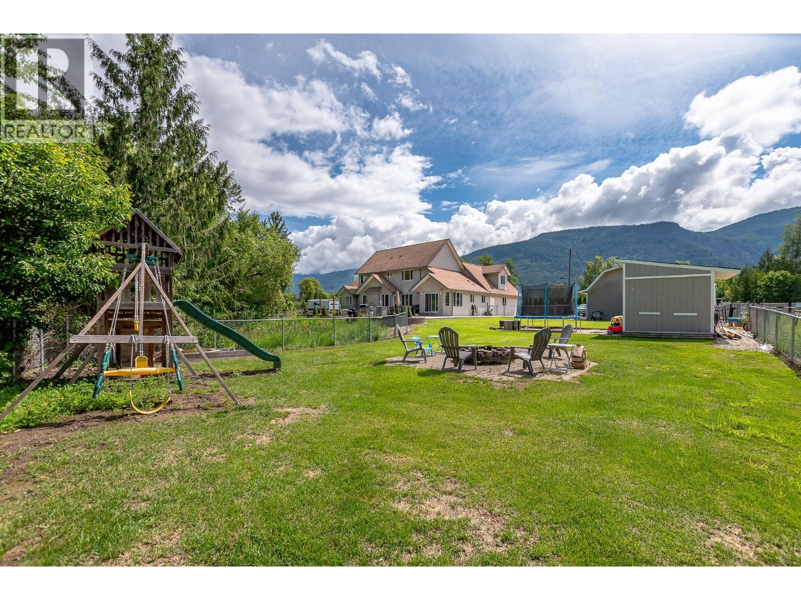 160 Carlin Street, Grindrod, British Columbia  V0E 1Y0 - Photo 52 - 10399460