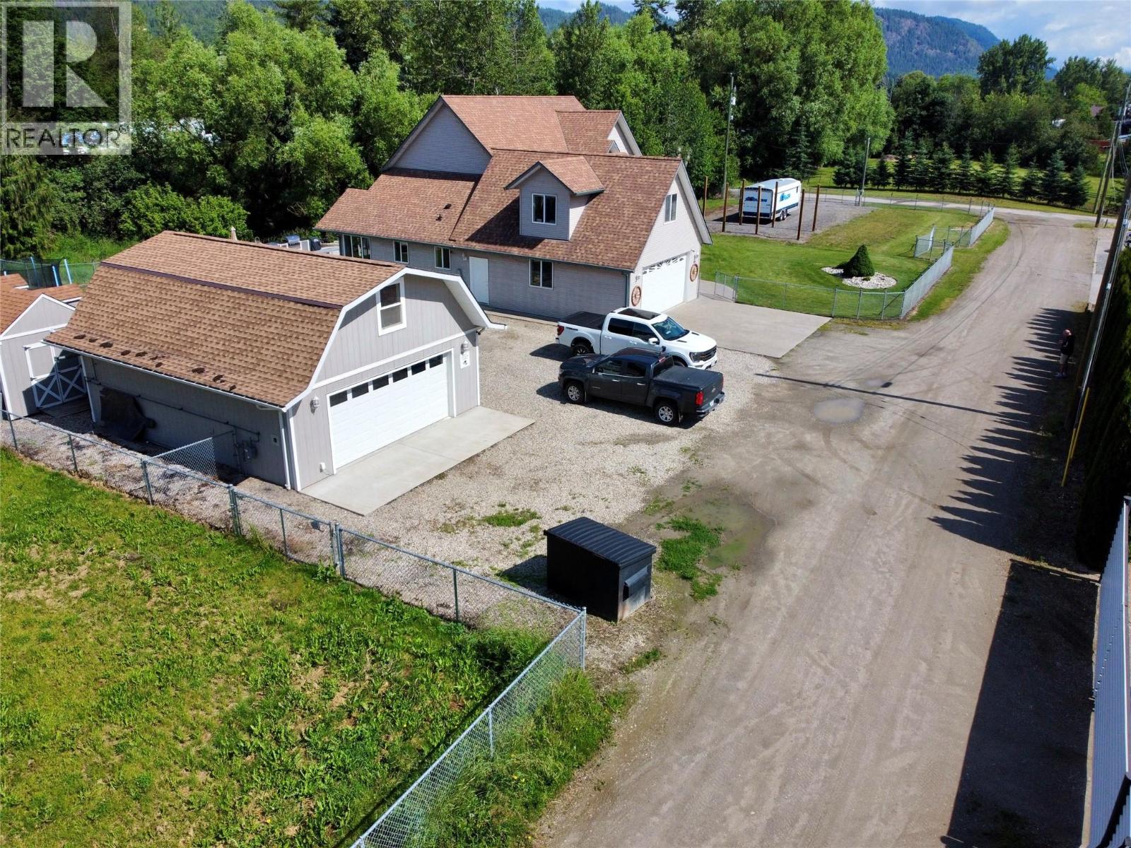160 Carlin Street, Grindrod, British Columbia  V0E 1Y0 - Photo 70 - 10399460
