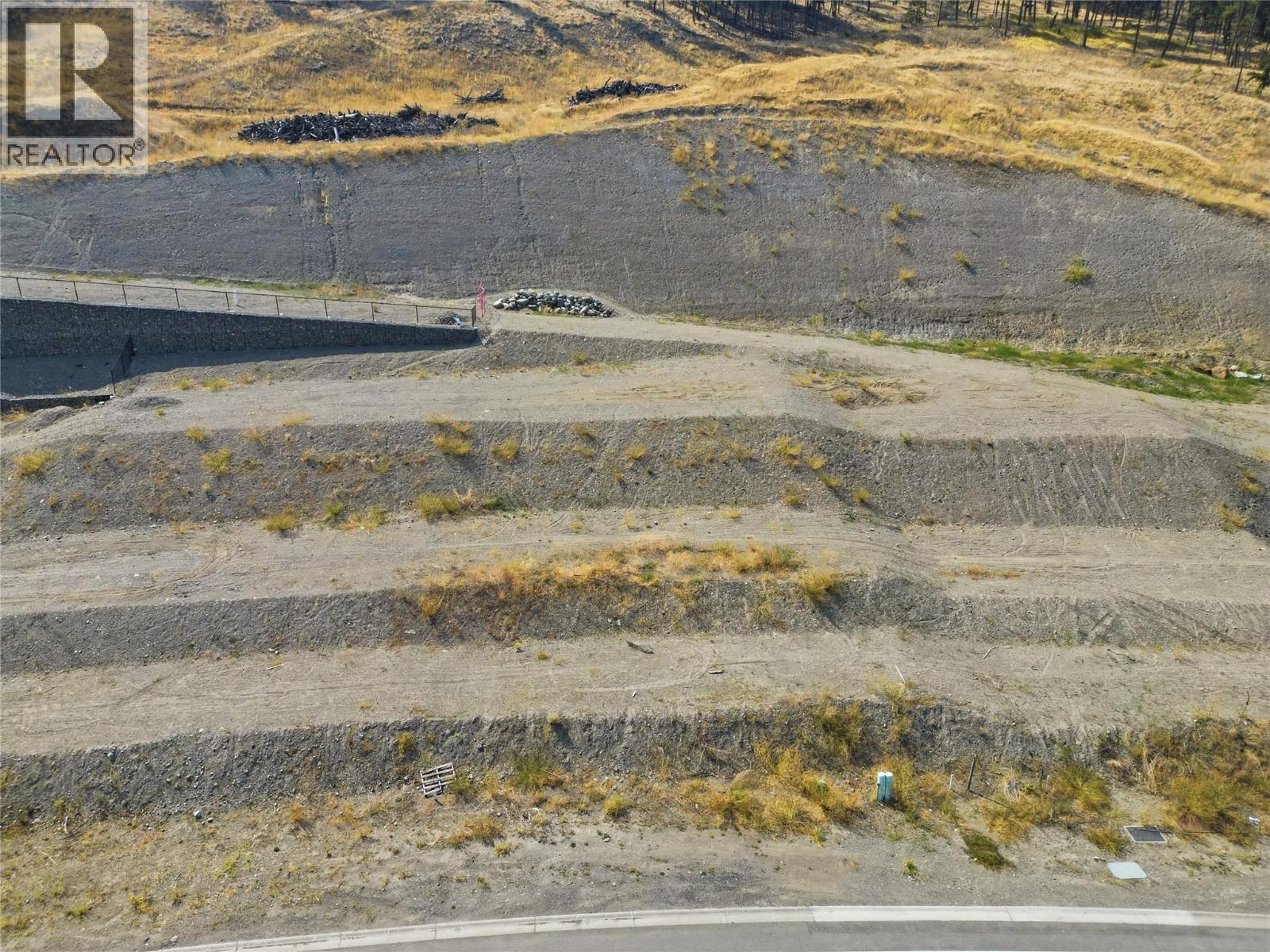 2051 Hugh Allan Drive, Kamloops, British Columbia    - Photo 4 - 10399085