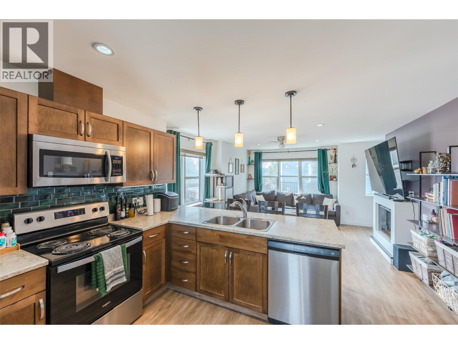 707 Revelstoke Avenue Unit# 102, Penticton, British Columbia  V2A 2J1 - Photo 5 - 10399727