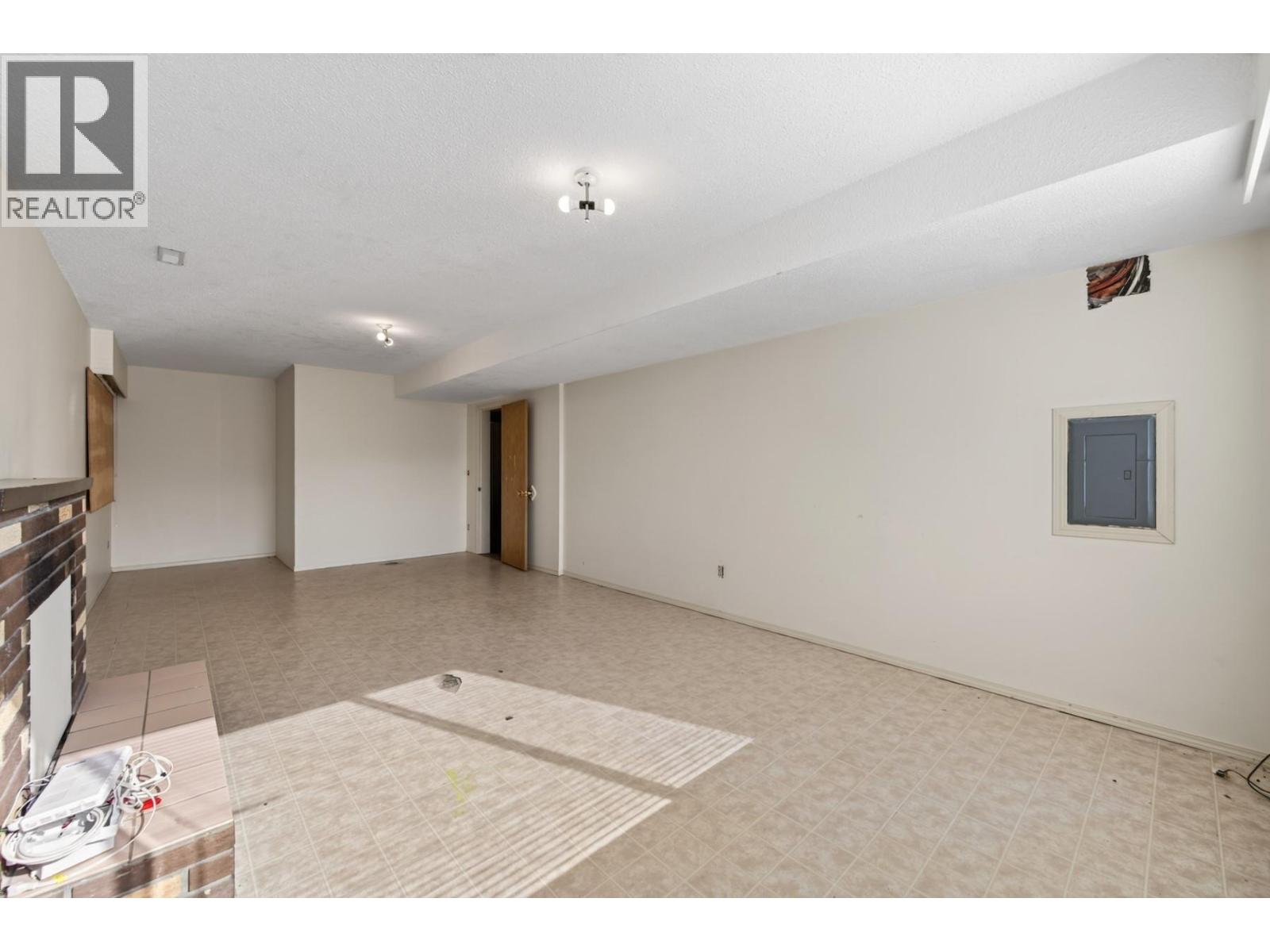 1037 Dundas Street, Kamloops, British Columbia  V2B 2T1 - Photo 24 - 10399709