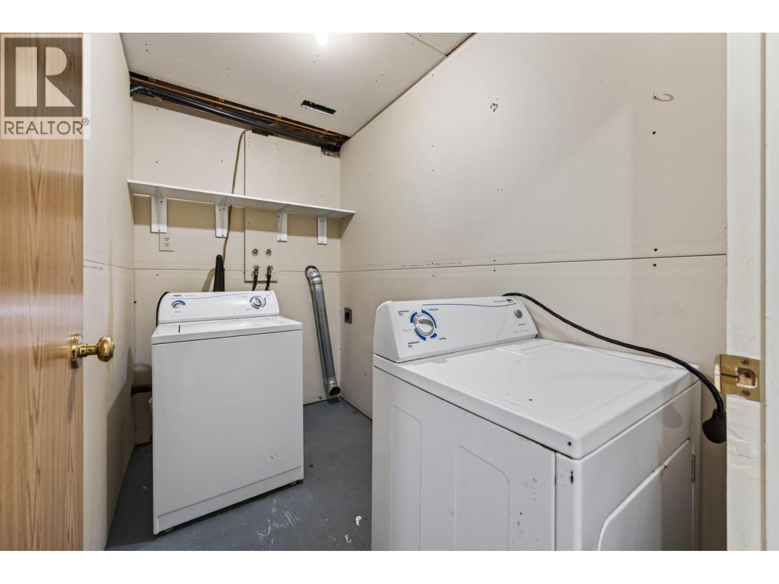 1037 Dundas Street, Kamloops, British Columbia  V2B 2T1 - Photo 30 - 10399709