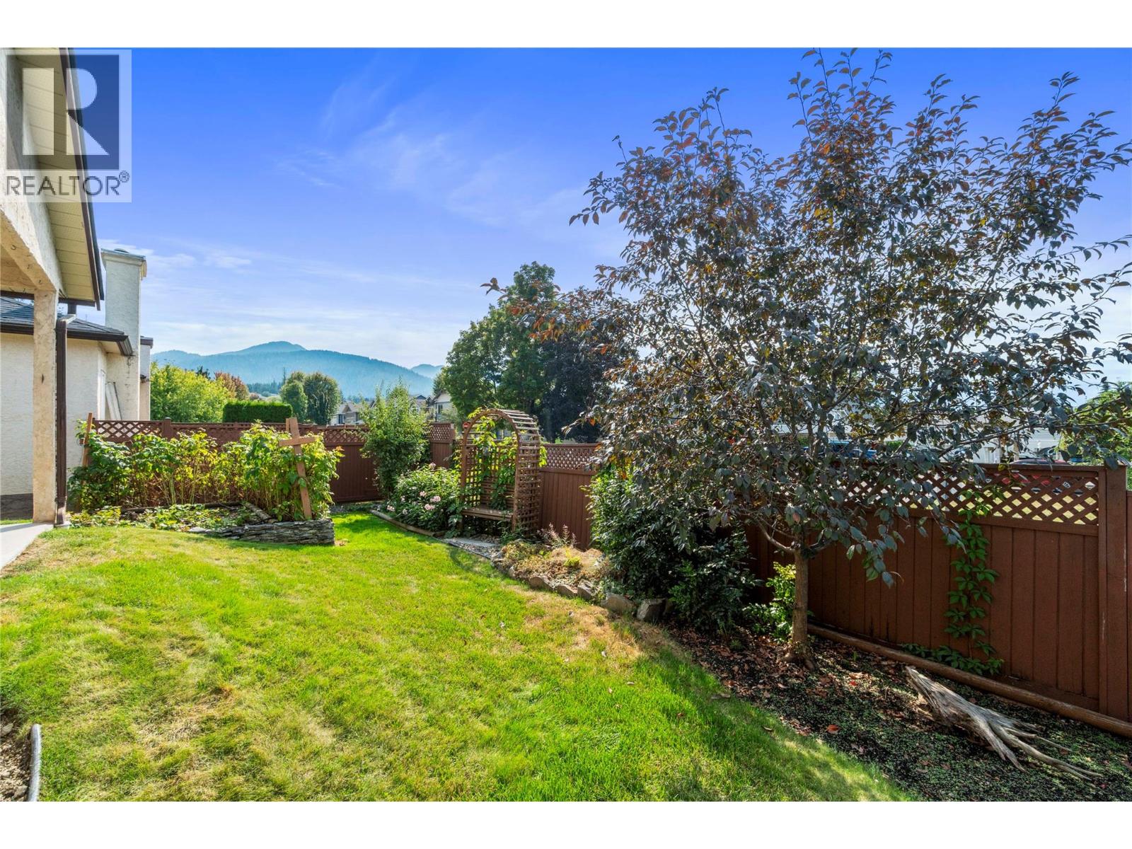 2415 5 Avenue Ne, Salmon Arm, British Columbia  V1E 1Y9 - Photo 26 - 10399524