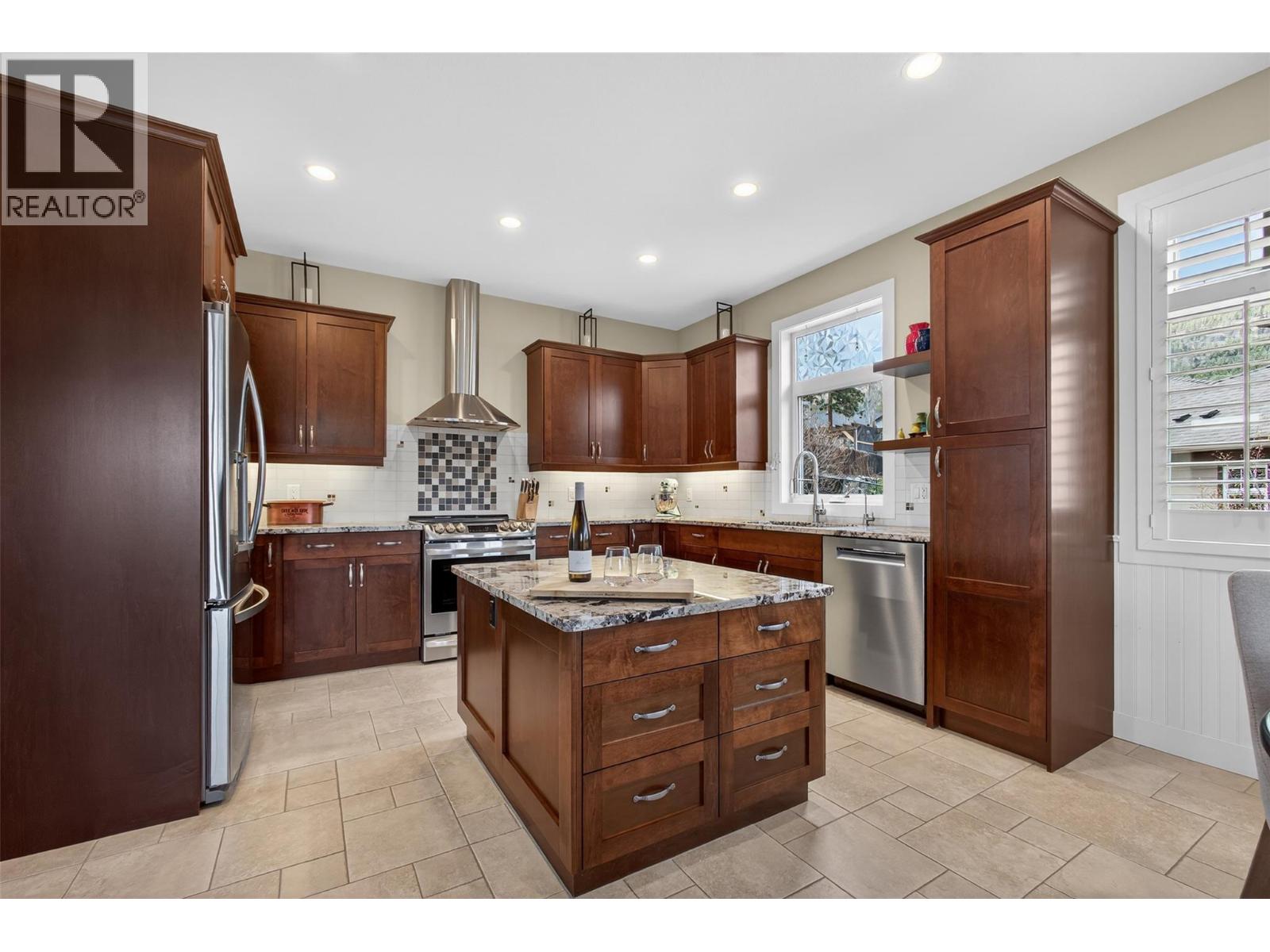 2478 Stone Grove Crescent, West Kelowna, British Columbia  V4T 3A8 - Photo 5 - 10399358