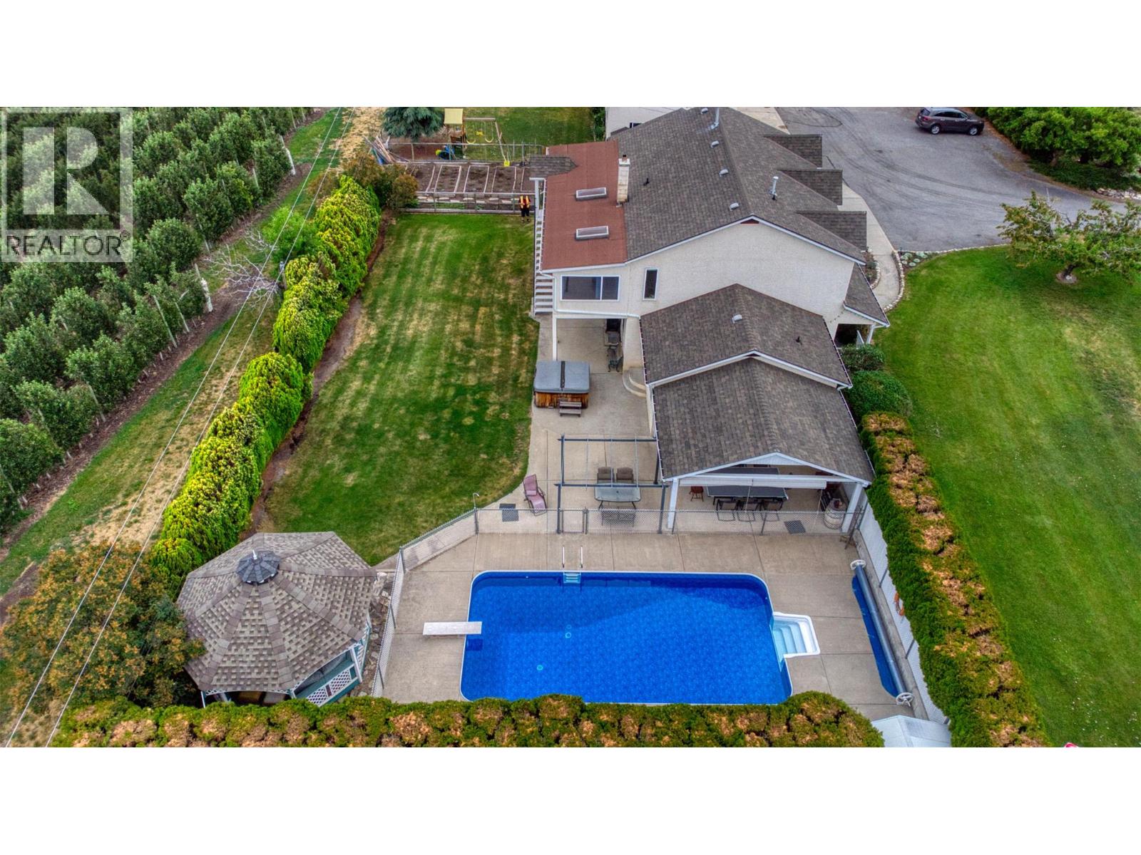 2547 Sexsmith Road, Kelowna, British Columbia  V1V 2G6 - Photo 1 - 10399058