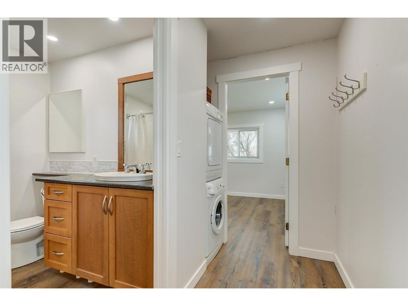 2547 Sexsmith Road, Kelowna, British Columbia  V1V 2G6 - Photo 49 - 10399058
