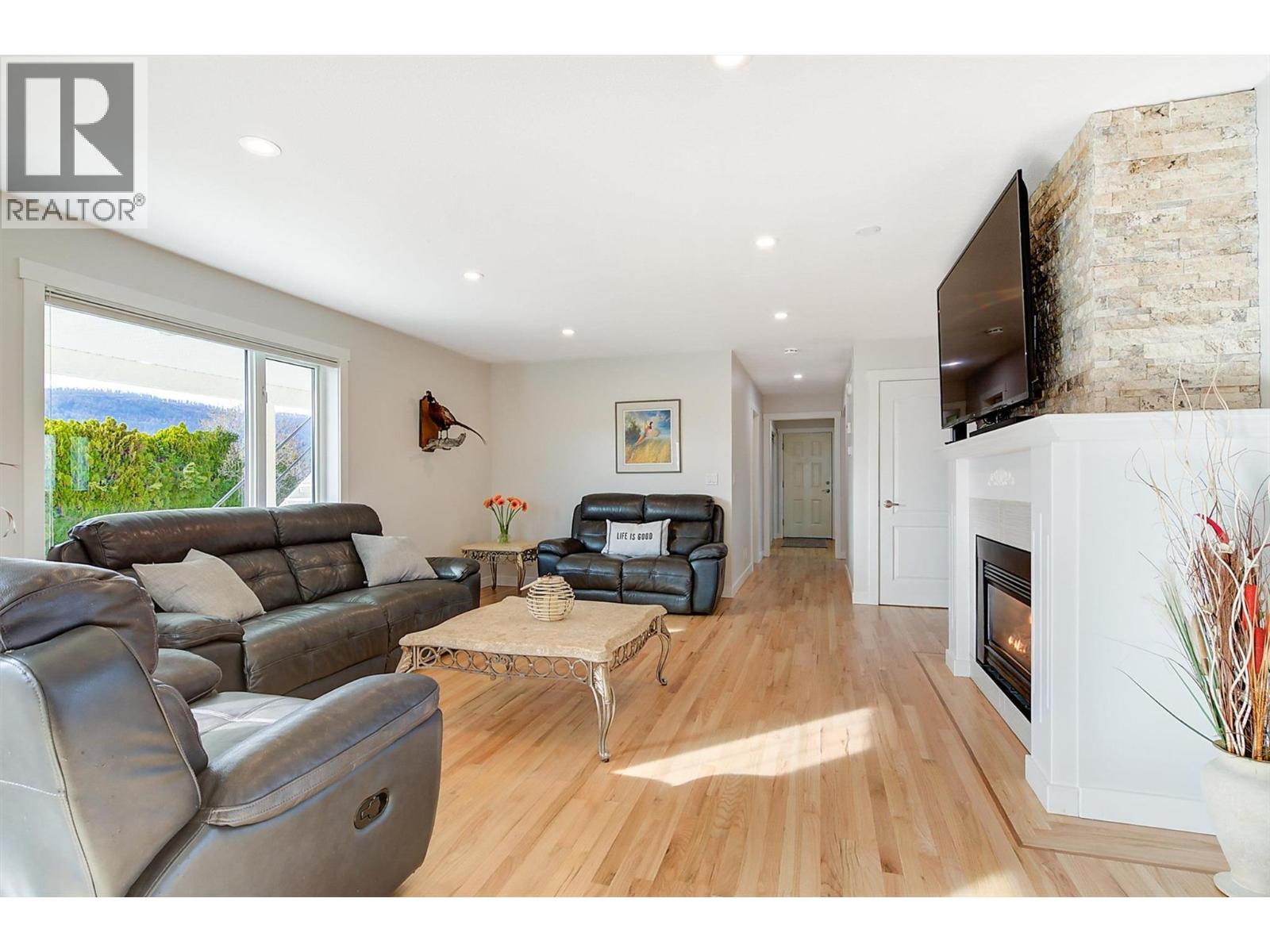 2547 Sexsmith Road, Kelowna, British Columbia  V1V 2G6 - Photo 7 - 10399058