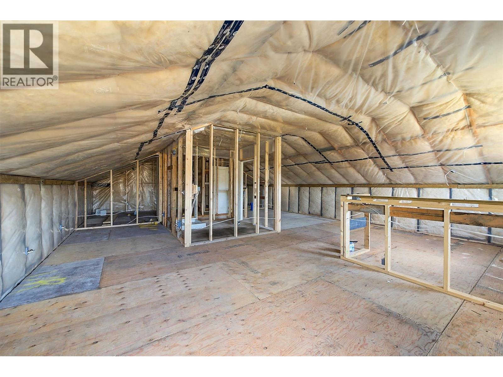 2547 Sexsmith Road, Kelowna, British Columbia  V1V 2G6 - Photo 58 - 10399056