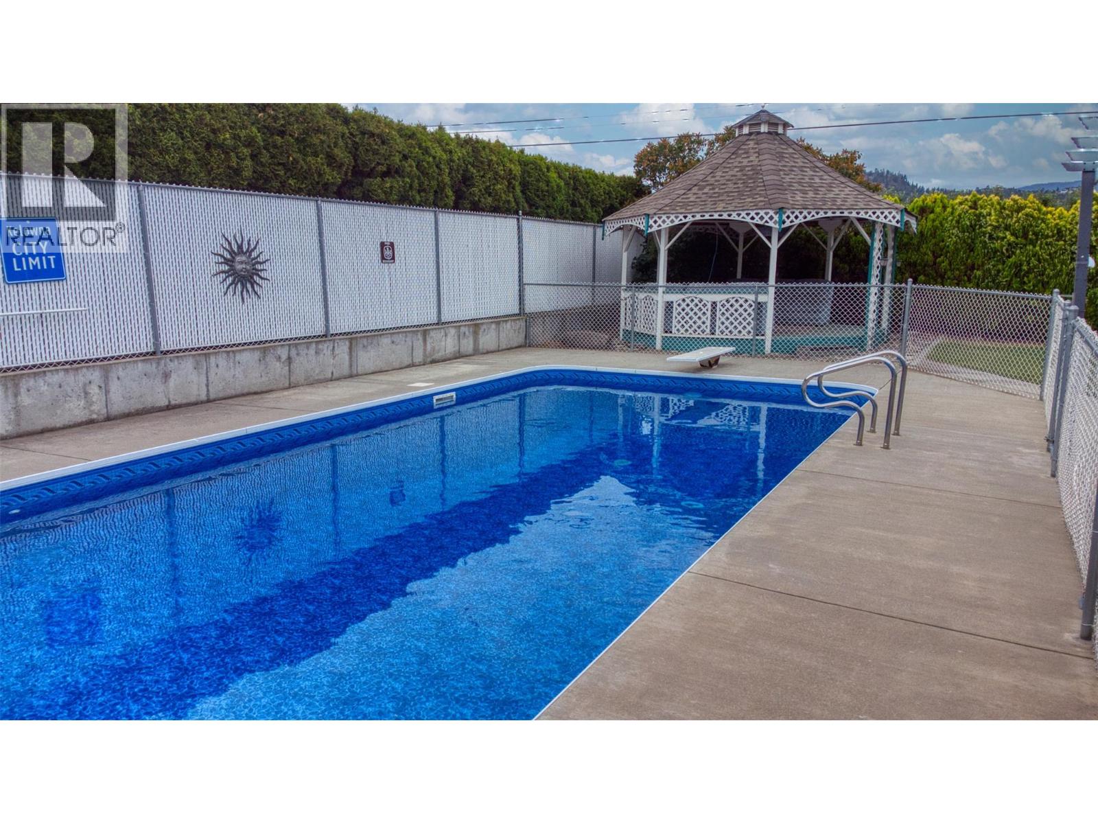 2547 Sexsmith Road, Kelowna, British Columbia  V1V 2G6 - Photo 72 - 10399056