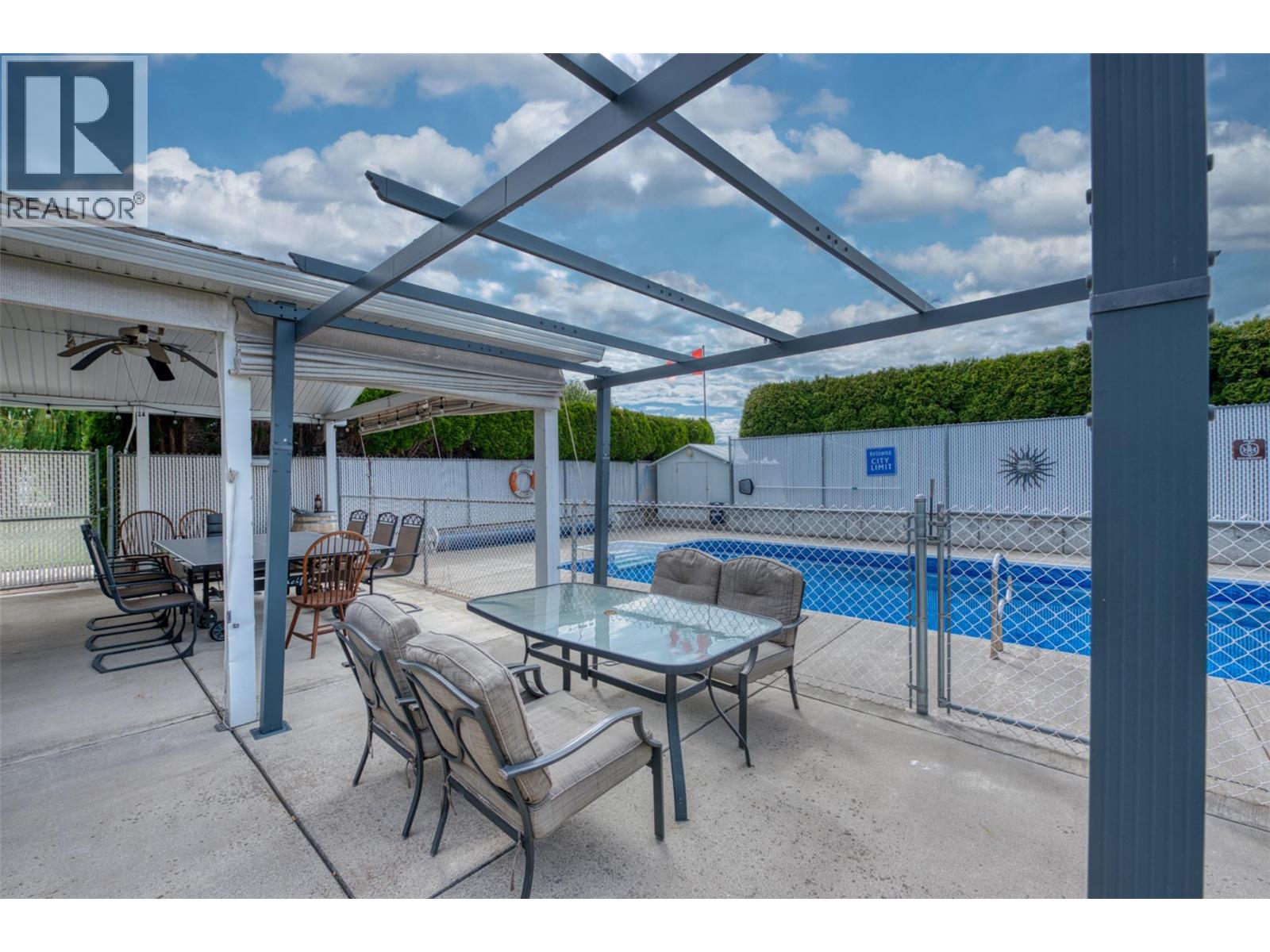 2547 Sexsmith Road, Kelowna, British Columbia  V1V 2G6 - Photo 75 - 10399056