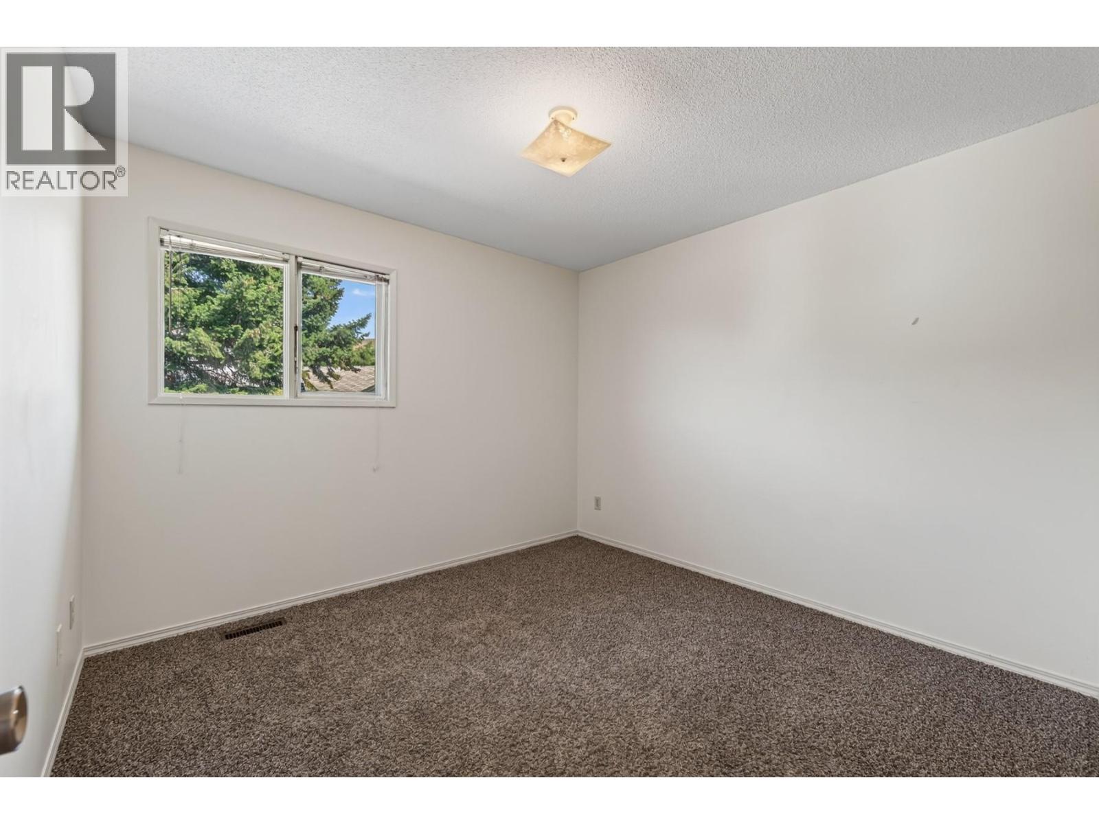 2640 Argyle Avenue, Kamloops, British Columbia  V2B 4T8 - Photo 17 - 10399705