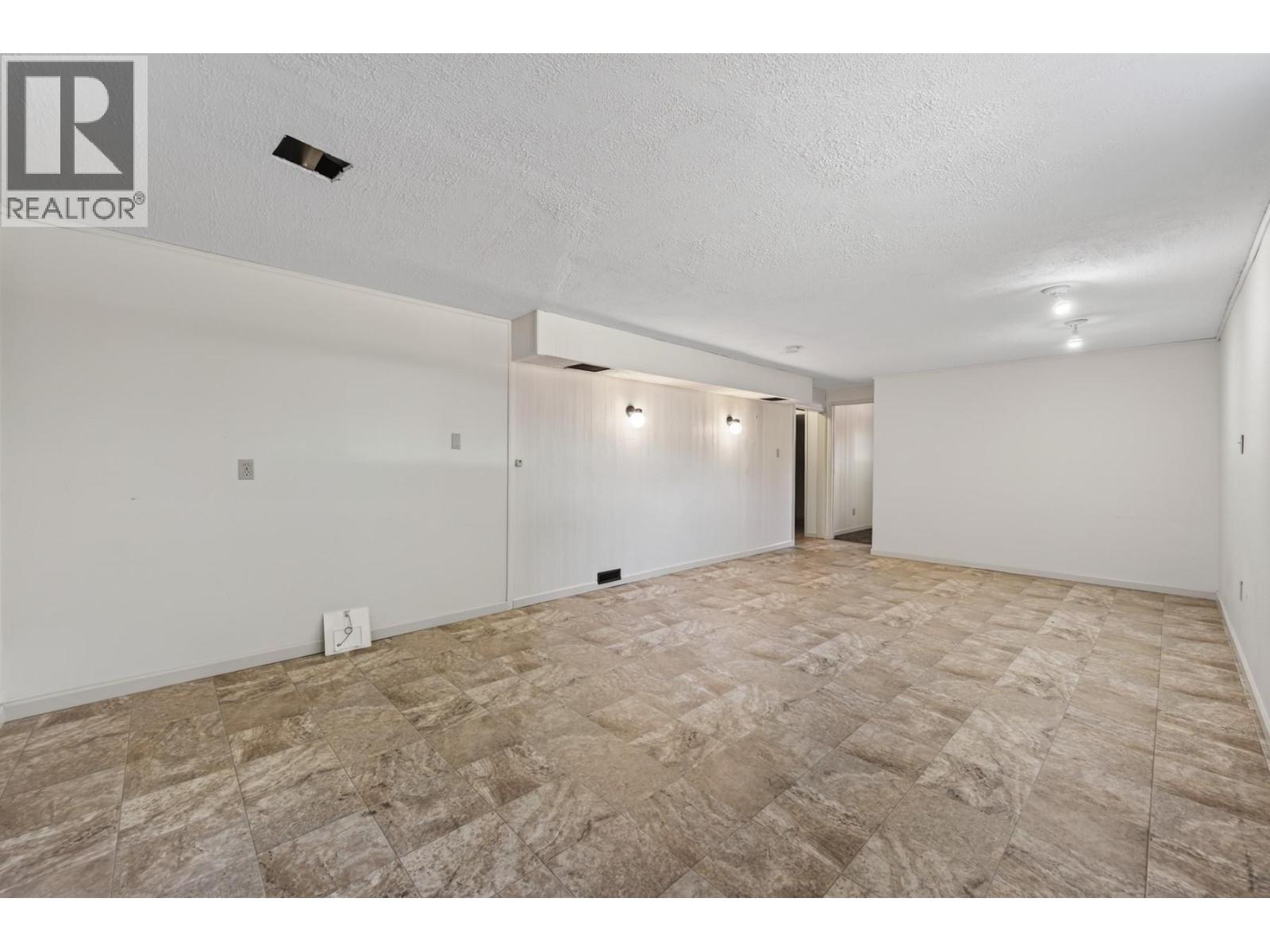 2640 Argyle Avenue, Kamloops, British Columbia  V2B 4T8 - Photo 20 - 10399705