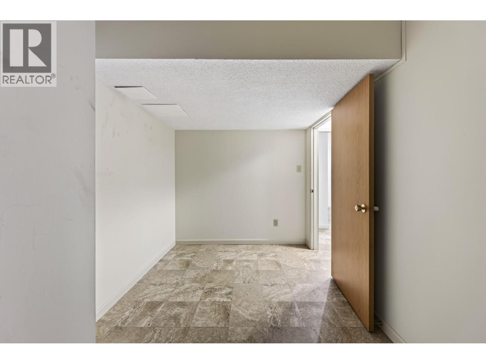 2640 Argyle Avenue, Kamloops, British Columbia  V2B 4T8 - Photo 25 - 10399705